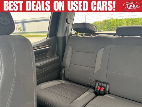 Used 2023 Chevrolet Silverado 1500 LT AWD/4WD image 17