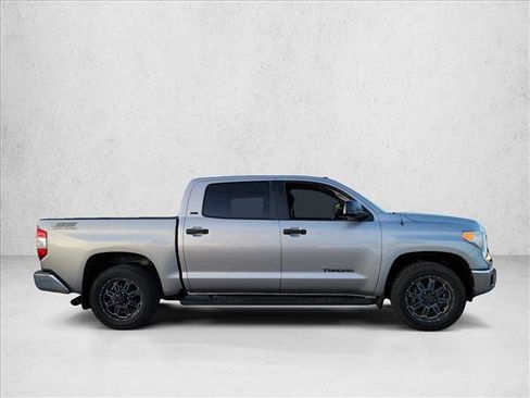 Used 2016 Toyota Tundra SR5 w/ SR5 Upgrade Package RWD image 4