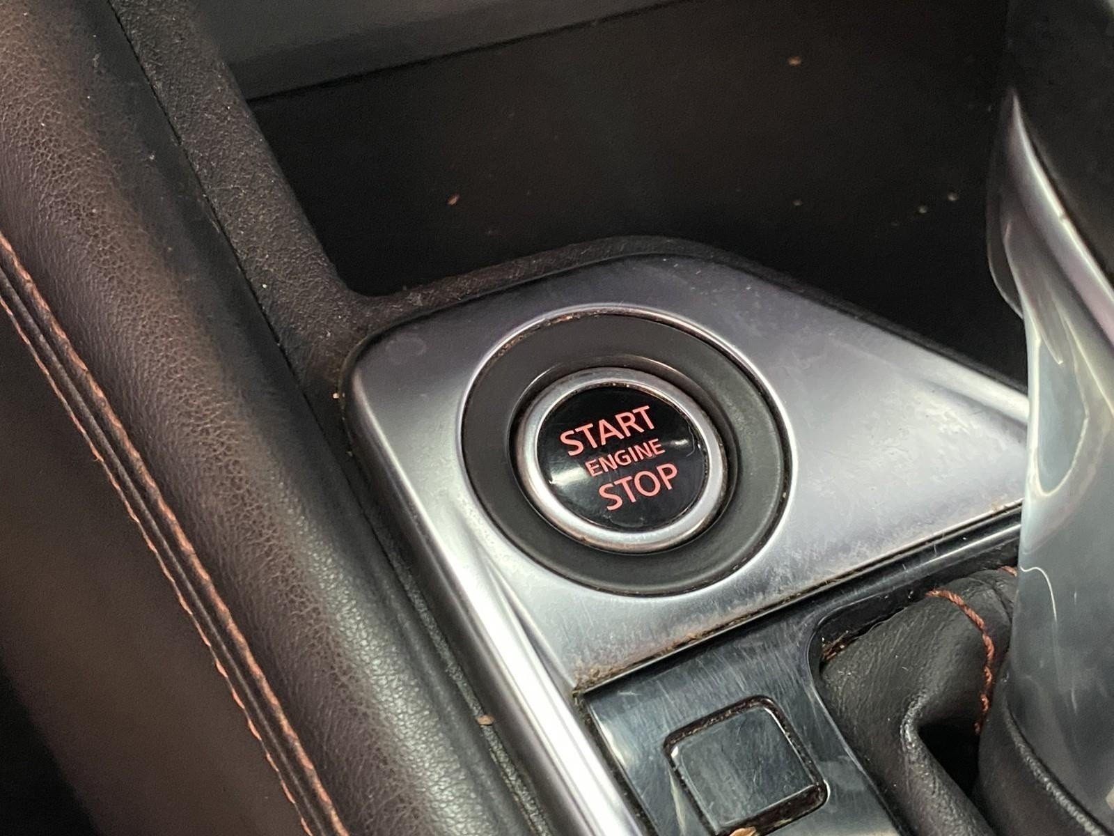 Used 2022 Nissan Sentra SR w/ SR Premium Package FWD image 23