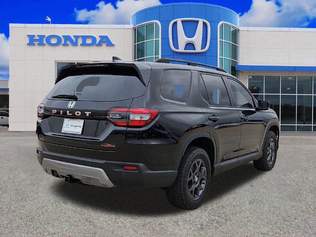 New 2026 Honda Pilot TrailSport image 3