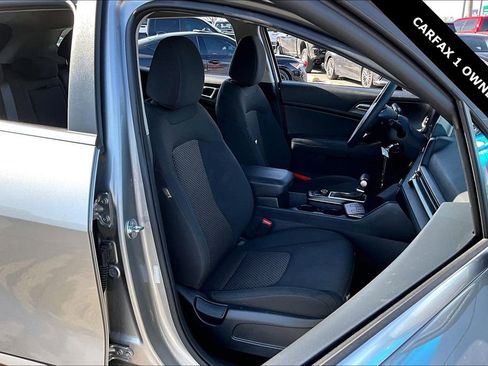 Used 2024 Kia Sportage LX image 27