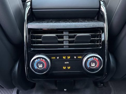 Used 2025 Land Rover Range Rover Sport Autobiography AWD/4WD image 18