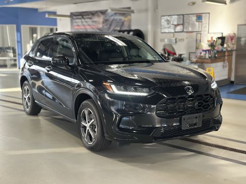 Used 2024 Honda HR-V EX-L image 3