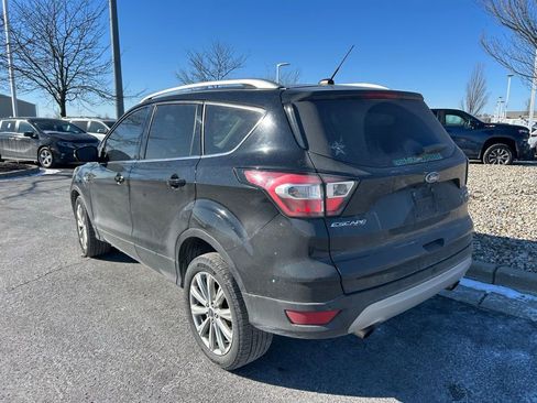 Used 2017 Ford Escape Titanium image 3