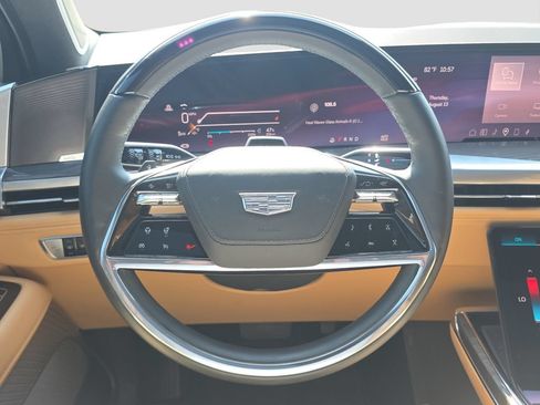 Used 2025 Cadillac Escalade IQ Sport 2 AWD/4WD image 9