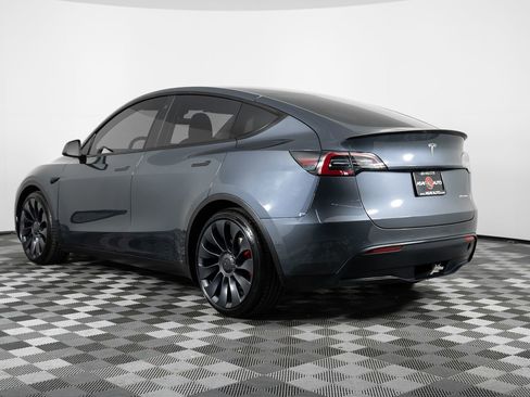 Used 2022 Tesla Model Y Performance image 4
