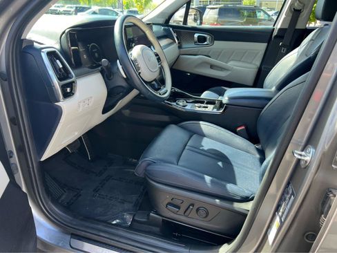 Used 2024 Kia Sorento SX Prestige AWD/4WD image 29