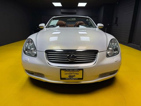 Used 2002 Lexus SC 430 Convertible image 2