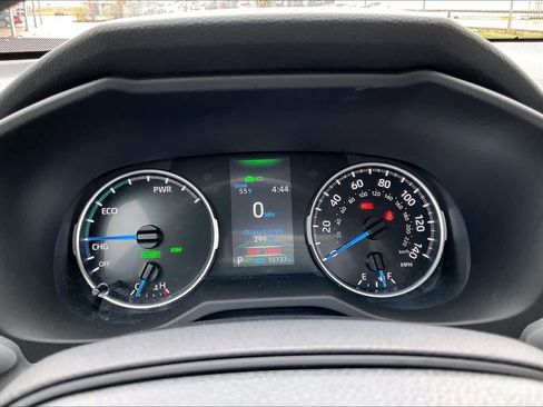 Used 2022 Toyota RAV4 XLE image 21