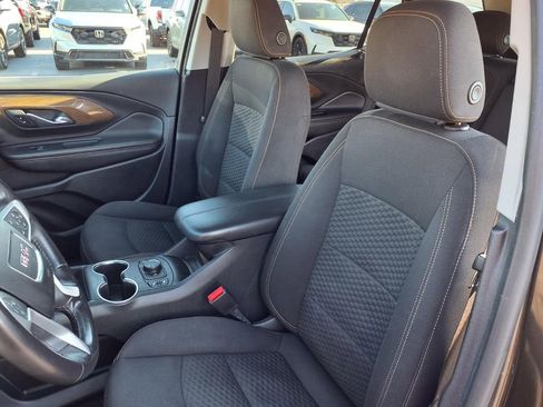 Used 2019 GMC Terrain SLE w/ Driver Convenience Package image 12