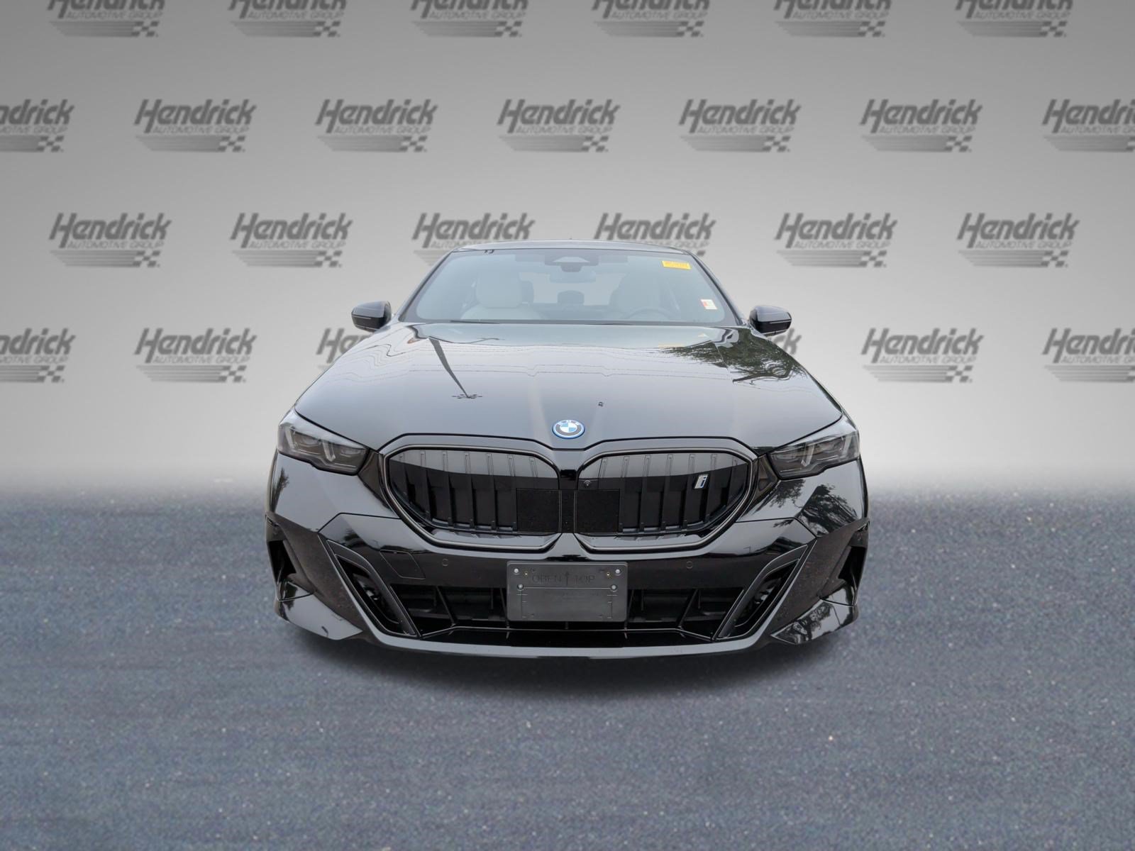 Certified 2026 BMW i5 eDrive40 w/ M Sport Package RWD image 5