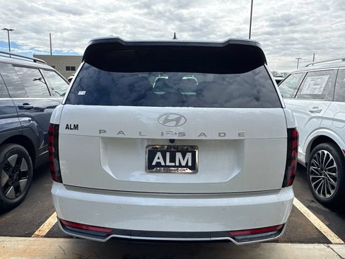 New 2026 Hyundai Palisade Calligraphy FWD image 6