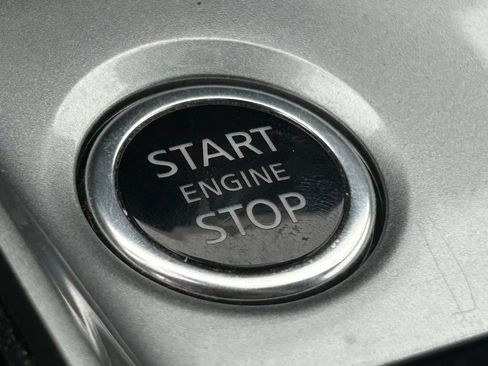 Used 2024 Nissan Altima 2.5 SV FWD image 15