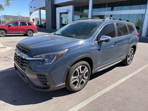 Used 2023 Subaru Ascent Limited w/ Technology Package image 4