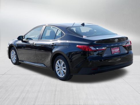Certified 2025 Toyota Camry LE image 5