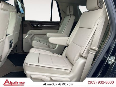 Used 2023 GMC Yukon Denali w/ Advanced Technology Package image 13