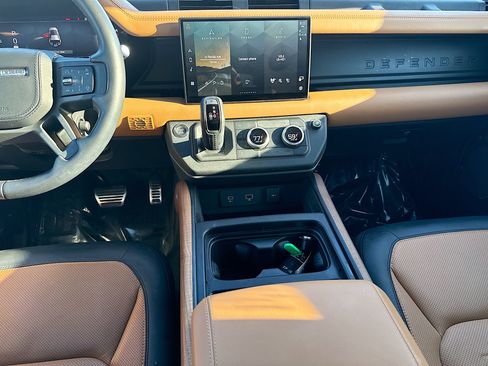 Used 2024 Land Rover Defender 110 X image 19