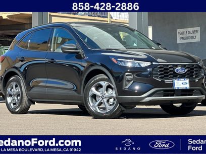New 2025 Ford Escape ST-Line w/ Cold Weather Package