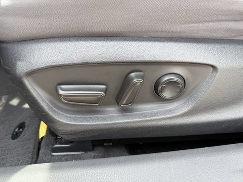 Used 2022 Toyota Camry LE w/ Convenience Package FWD image 24