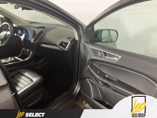 Used 2024 Ford Edge SEL w/ Convenience Package AWD/4WD image 16