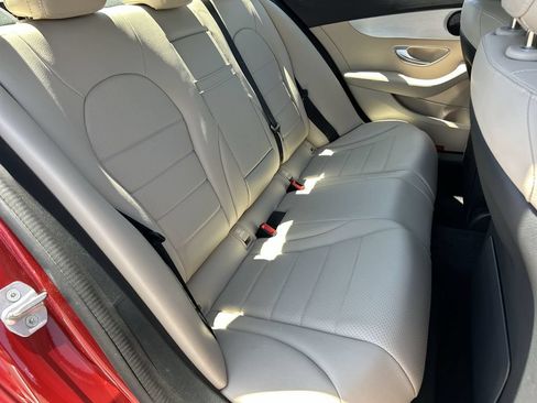 Used 2018 Mercedes-Benz C 300 Sedan image 28