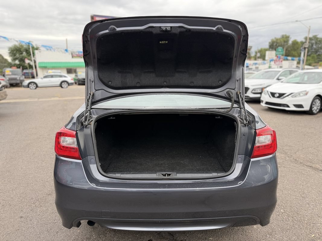 Used 2015 Subaru Legacy 2.5i AWD/4WD image 10