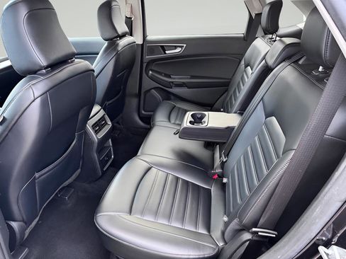 Used 2023 Ford Edge SEL image 32