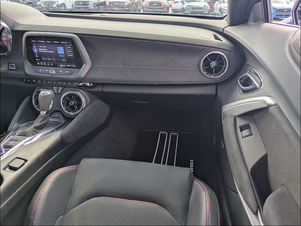 Used 2020 Chevrolet Camaro ZL1 RWD image 23