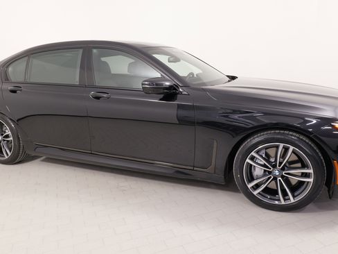 Used 2022 BMW 750i xDrive 750i xDrive w/ Executive Package image 10