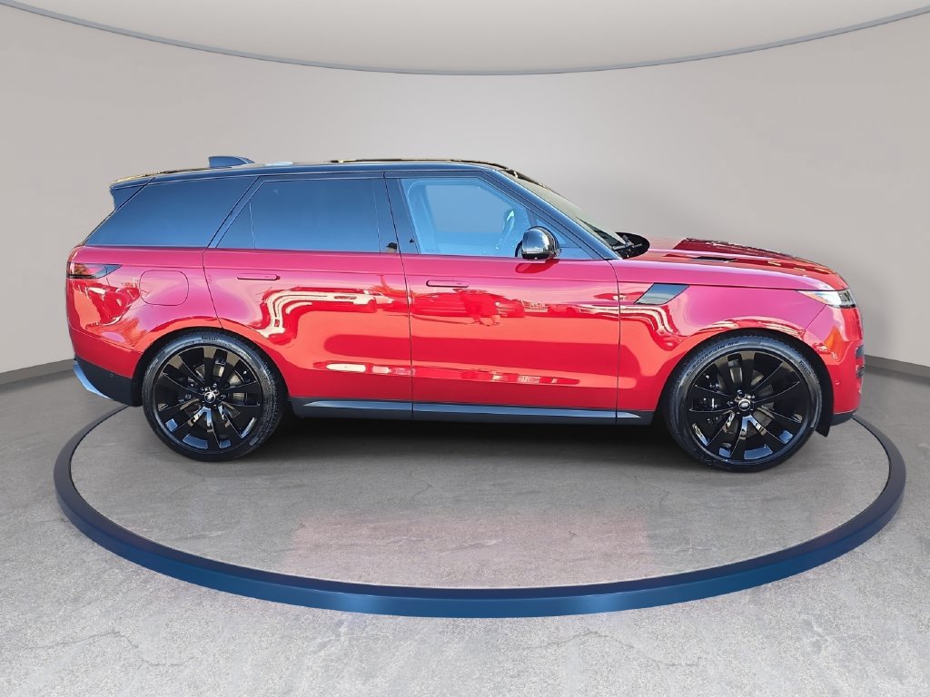 Certified 2025 Land Rover Range Rover Sport SE AWD/4WD image 5