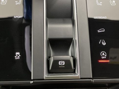 New 2025 Porsche Macan Turbo image 29