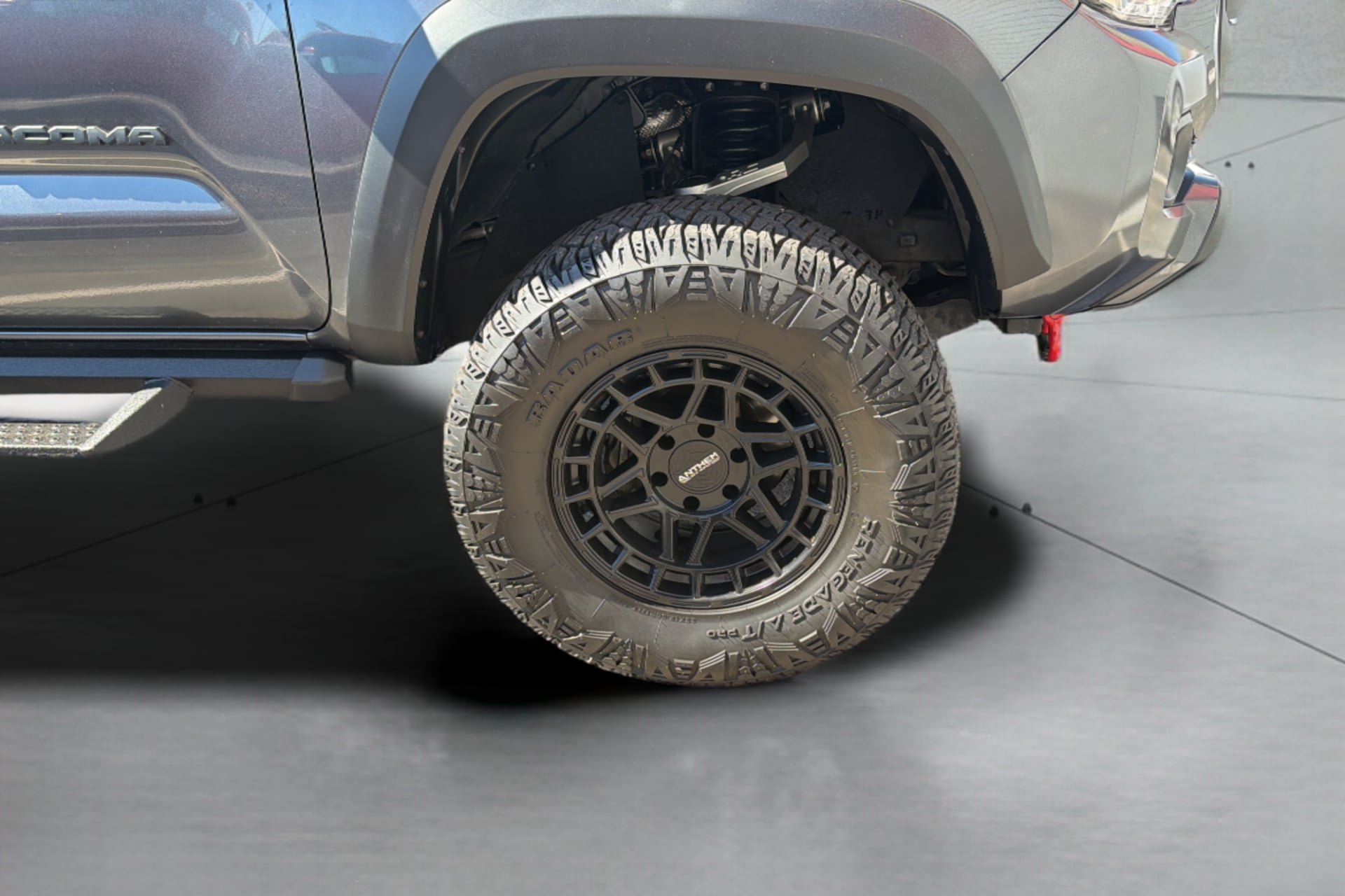 Used 2021 Toyota Tacoma TRD Off-Road AWD/4WD image 34