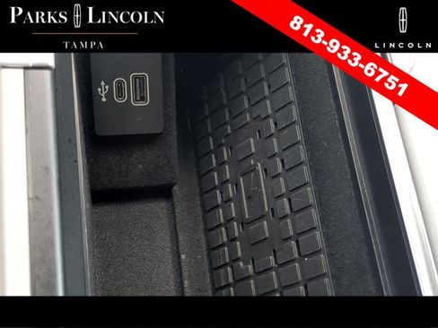 Certified 2025 Lincoln Navigator Reserve AWD/4WD image 23