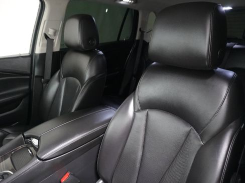 Used 2020 Buick Envision Essence image 10