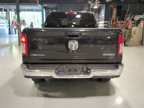 Used 2022 RAM 1500 Big Horn AWD/4WD image 9
