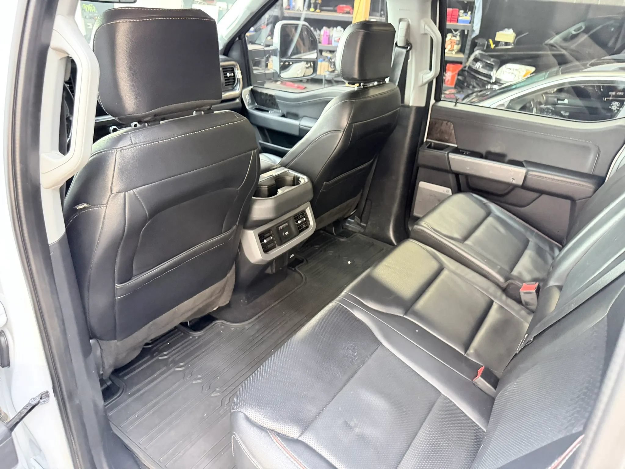 Used 2023 Ford F250 Lariat w/ Lariat Ultimate Package AWD/4WD image 23