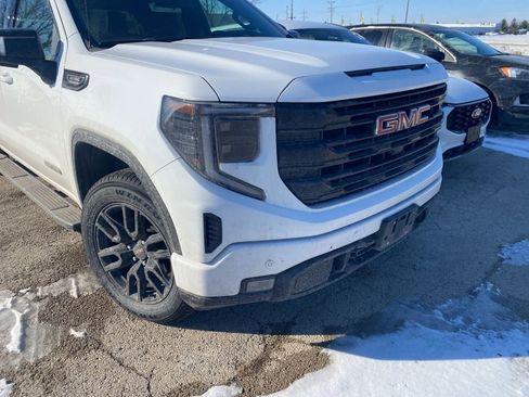Used 2024 GMC Sierra 1500 Elevation w/ Elevation Premium Package image 4
