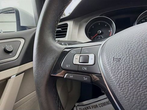 Used 2015 Volkswagen Golf TDI SE image 11