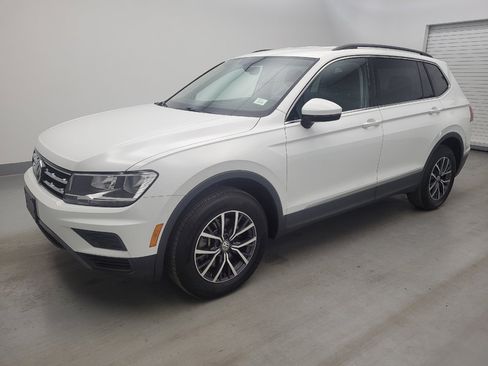 Used 2020 Volkswagen Tiguan SE AWD/4WD image 2