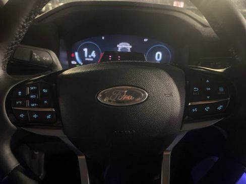 Used 2025 Ford Explorer Platinum w/ Ultimate Package image 14