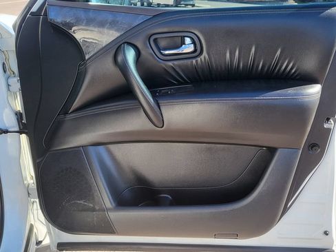 Used 2022 Nissan Armada Platinum w/ Captain's Chairs Package RWD image 20