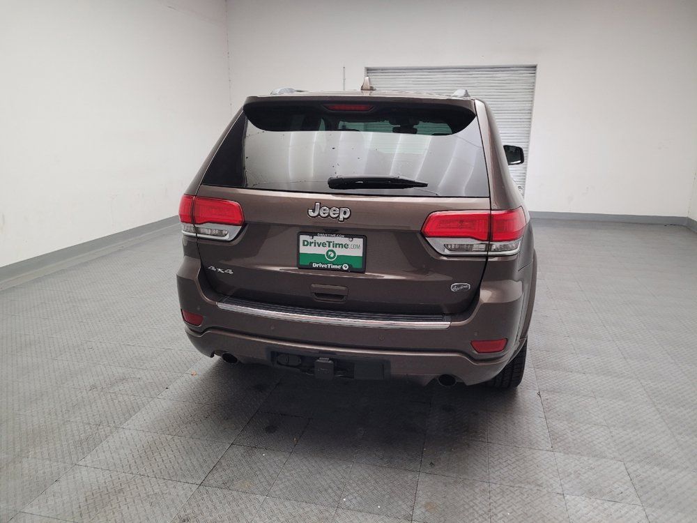Used 2018 Jeep Grand Cherokee Overland AWD/4WD image 7