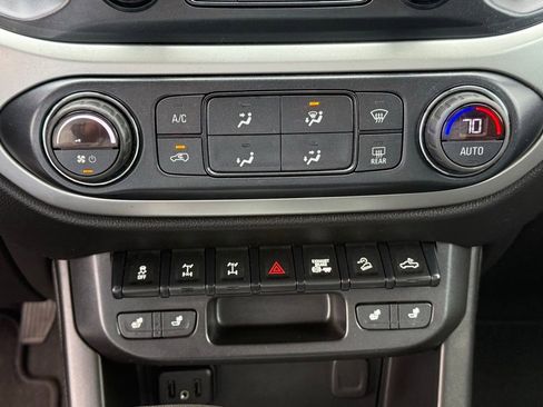 Used 2020 Chevrolet Colorado ZR2 w/ ZR2 Dusk Special Edition image 19