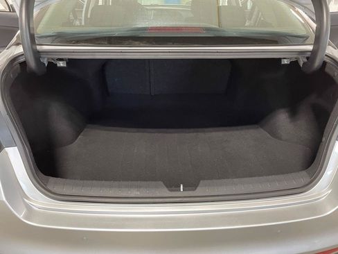 Used 2018 Kia Optima LX FWD image 15