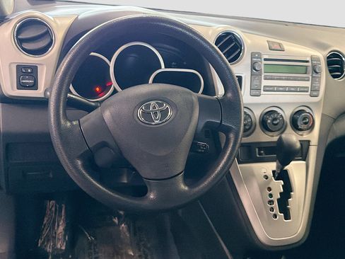 Used 2009 Toyota Matrix FWD image 18
