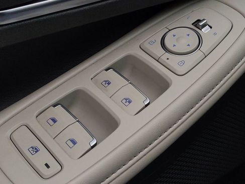 Used 2022 Hyundai Sonata Limited w/ Cargo Package FWD image 27