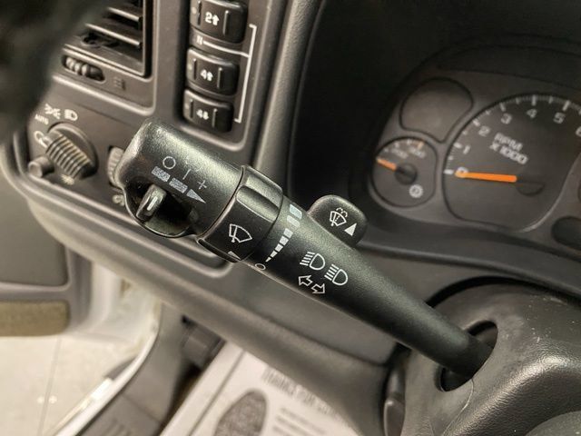 Used 2004 Chevrolet Silverado 2500 LS AWD/4WD image 29