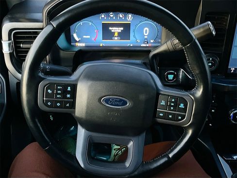 Used 2023 Ford F250 Lariat w/ Lariat Ultimate Package image 11