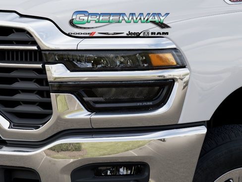 New 2026 RAM 2500 Tradesman AWD/4WD image 10