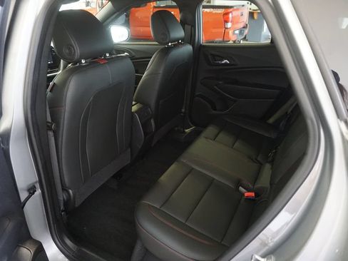 Used 2024 Chevrolet Trax RS w/ Sunroof Package FWD image 22